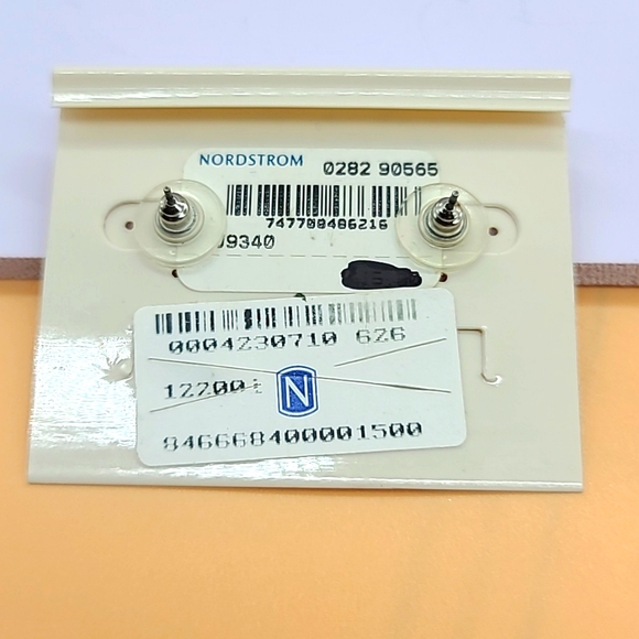 Brighton NOC Two-Tone Pebbled Heart Post Earrings from Nordstrom ❤️🥳🎉 Gr8 Gift - Picture 5 of 6